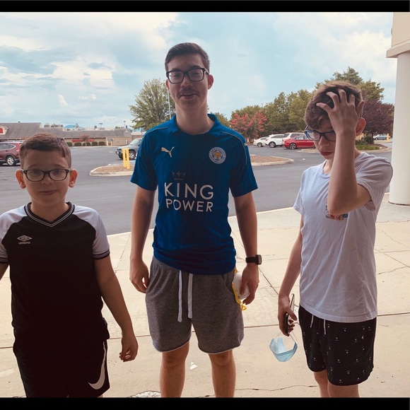 Meet your Posher, Francisco - Picture 2 of 4